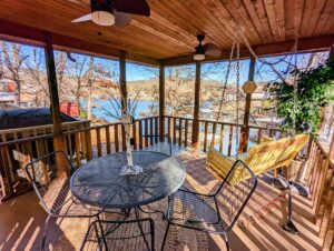 Screened in porch